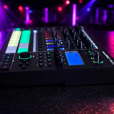 Roland MC-707 Groovebox + Decksaver + Original Box & Accessories - Excellent image 9