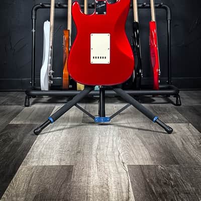 Squier Affinity Stratocaster SSS - Candy Apple Red image 6