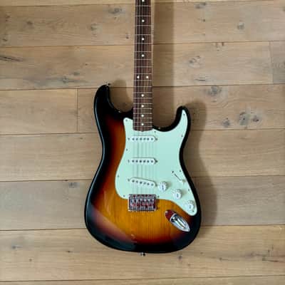 Fender MIJ Limited Stratocaster XII 2024 - 2025 - 3-Color Sunburst image 2