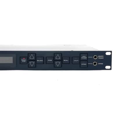Yamaha SPX90 Digital Sound Processor 1980s Vintage Effect Rack Made in Japan Worldwide Shipment image 4