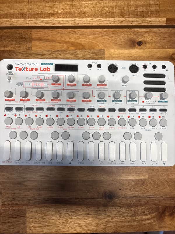 Sonicware Liven Texture Lab 27-Key Sampling Groovebox 2023 - Present - Silver image 1