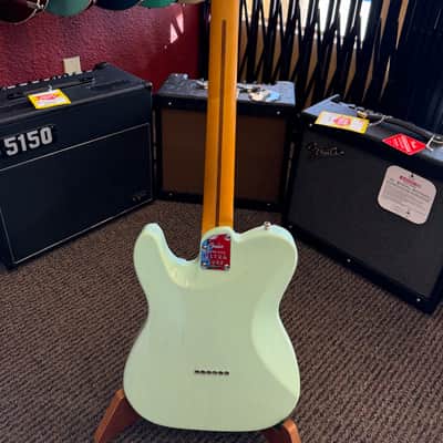 Fender AMERICAN ULTRA LUXE TELECASTER® 2024 - Transparent Surf Green image 7