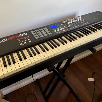 Akai MPK88 2010s - Black