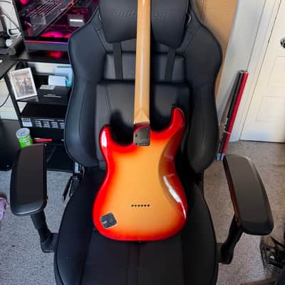 Squier Contemporary Stratocaster Special HT 2021 - Present - Sunset Metallic image 4
