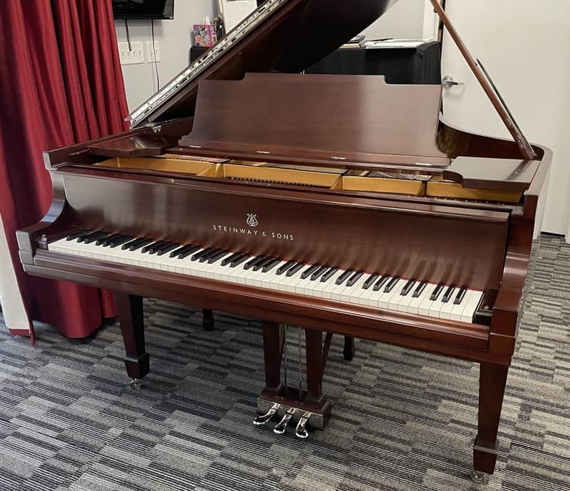 Steinway Model M 5'7" Grand Piano 1924 (Restored) - Satin Mahogany image 1
