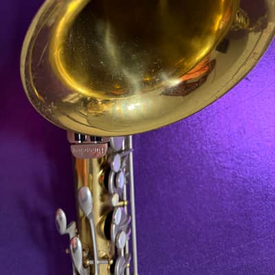 Buescher Aristocrat Tenor Saxophone - Lacquer image 8