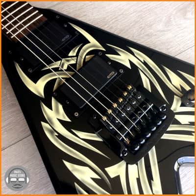 BC Rich KKV Tribal Kerry King Signature Flying V – EMG Pickups – Kahler Bridge – Strap Locks - 2010 image 4