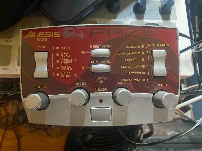 Alesis ModFX Faze Phaser 2000s - Red image 1