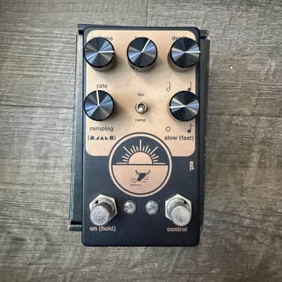 NativeAudio Rising Sun 2021 - Gold / Black image 1