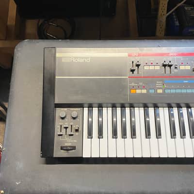 Roland Juno-106 61-Key Programmable Polyphonic Synthesizer image 2