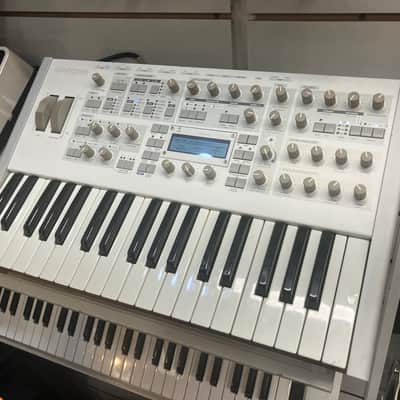 Access Virus TI MK1  - Polar