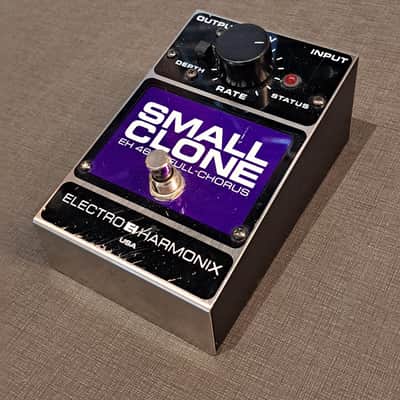 ELECTRO-HARMONIX SMALL CLONE EH 4600 FULL-CHORUS GUITAR PEDAL (USED) image 1