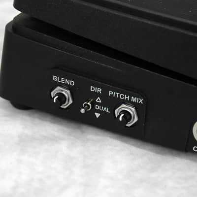 Electro-Harmonix Slammi Plus Polyphonic Shifter Pedal - Black image 5