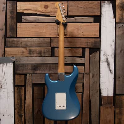 Fender Limited Edition Road Worn '60s Stratocaster - Lake Placid Blue image 2