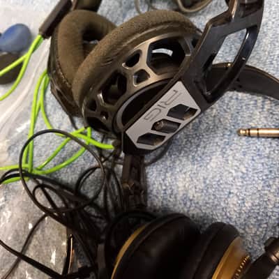 Audio Technica&Sennheiser Headphones Collection image 19