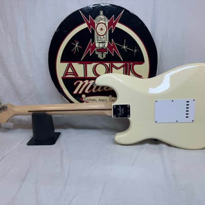 Fender Eric Clapton Stratocaster Guitar with Case 2021 - Olympic White / Maple neck image 8
