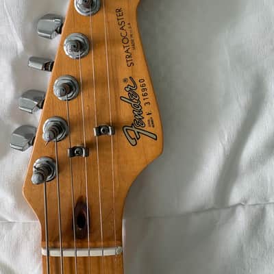 Fender Stratocaster 1983 - Black with Maple fretboard image 8