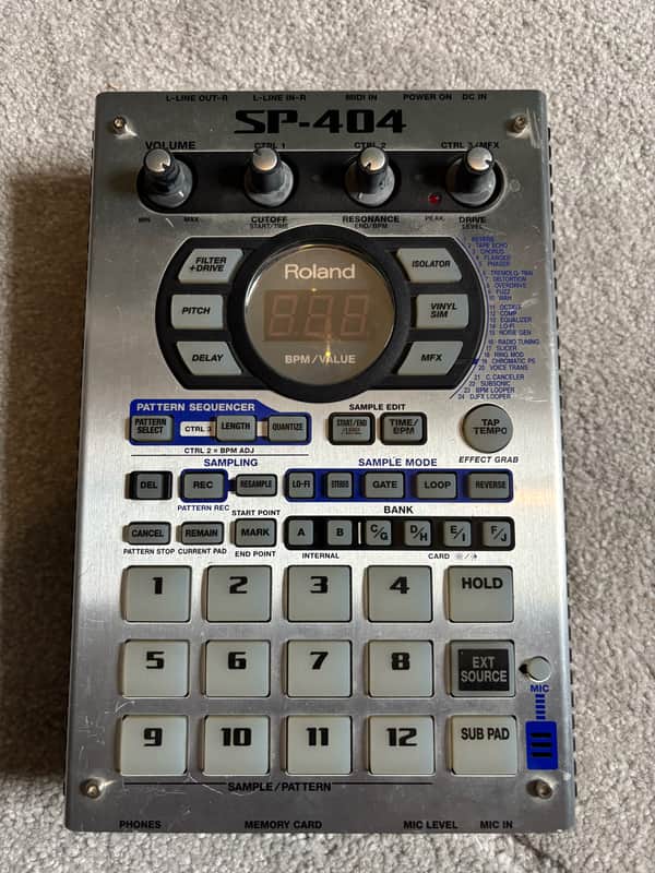 Roland SP-404 Sampler 2005 - 2008 Silver