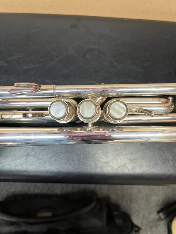 Vincent Bach TR300 Trumpet - Silver | Reverb