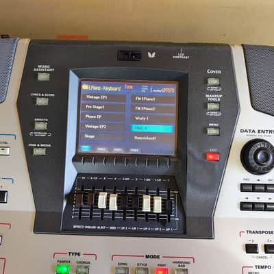 Roland E80 image 2