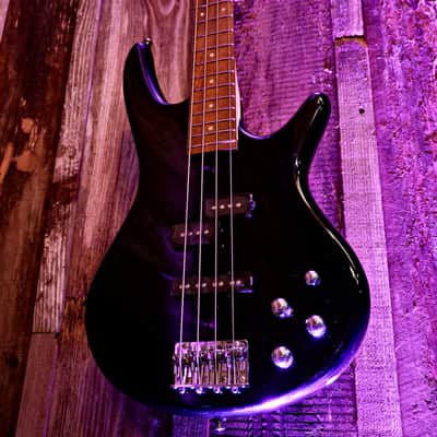 Ibanez GSR200-BK Gio Soundgear with Active EQ - Black image 17