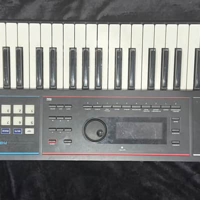 Roland Juno DS61 Synthesizer 2018 - Present - Black
