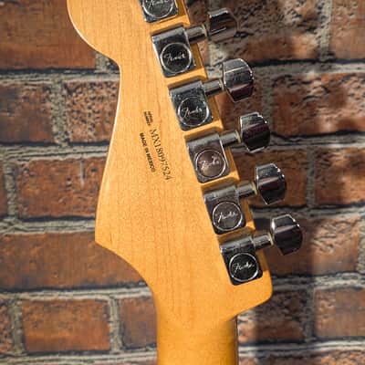 Fender 2018 Player Stratocaster Maple Fretboard Black image 16
