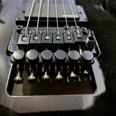 Epiphone Les Paul Nightfall 2010 Ebony w/ Floyd Rose, EMG-HZ Pickups & Epiphone Hard Case image 5
