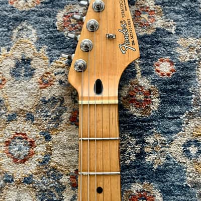 Fender Stratocaster MIM HSS 2004 - Black w/ White Pickguard image 2