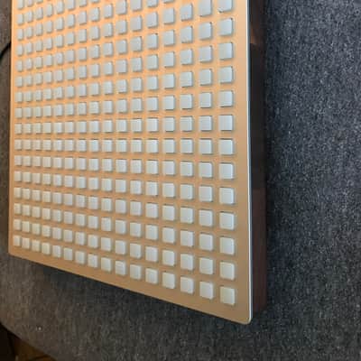 2012 Edition Monome 256 image 3