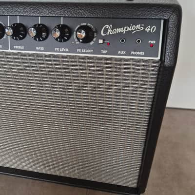 Fender Champion 40 2-Channel 40-Watt 1x12" Guitar Practice Amp 2013 - 2024 - Black image 2