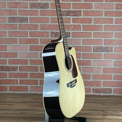 Takamine JP5DC Pro Series Acoustic-electric Guitar - Natural image 10