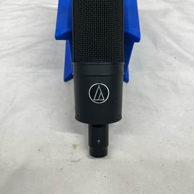 Audio-Technica AT4033 Large Diaphragm Cardioid Condenser Microphone with Shock Mount image 2
