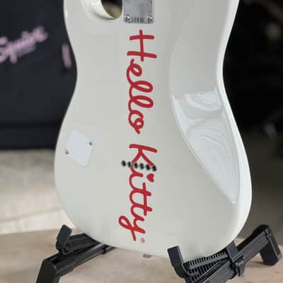 Squier Limited Edition Hello Kitty Stratocaster image 8