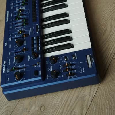 Behringer MS-1 / MS-101 Analog Synthesizer 2019 - Present - Blue image 3