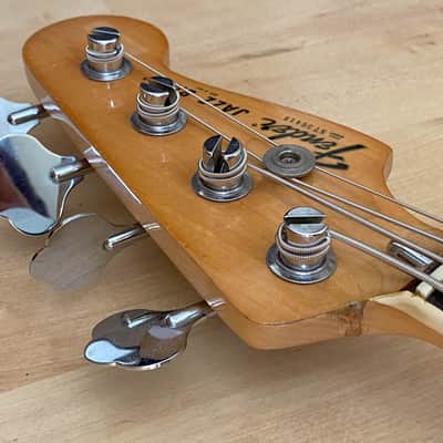 1977 78 Fender Jazz Bass w/OHSC, strap, owner's manual, warranty card image 12