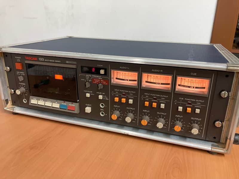 Tascam 133 Professional Cassette Deck image 1
