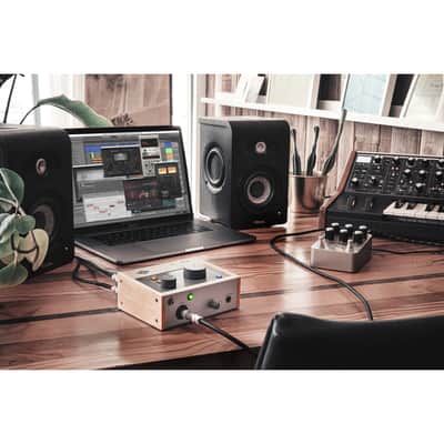 Universal Audio Volt 176 1-in/2-out USB 2.0 Audio Interface image 7