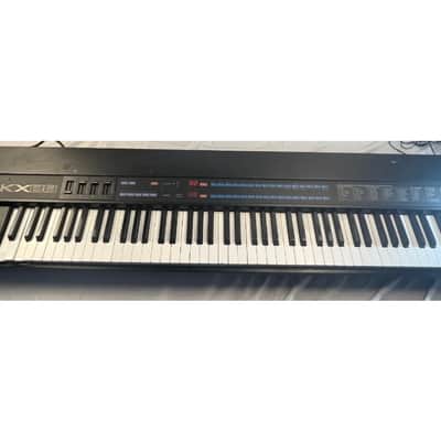 Yamaha KX88 88-Key Weighted MIDI Controller Keyboard Tested Working #2