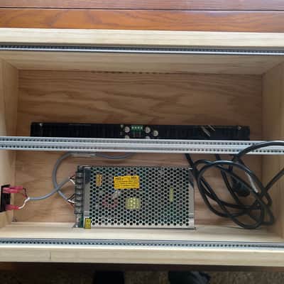 Jakes’s Custom Shop 2x84 hp image 1