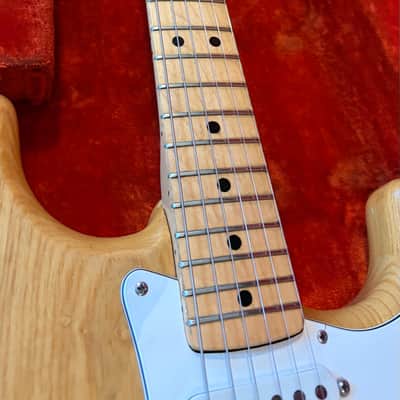 Fender Stratocaster with 3-Bolt Neck, Maple Fretboard 1975 - Natural image 5