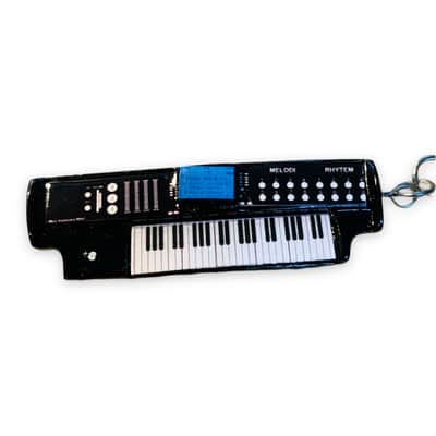 Llavero teclado negro image 2