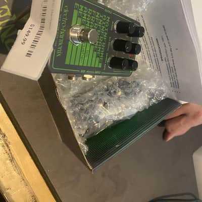 Electro-Harmonix Mainframe Bit Crusher | Reverb