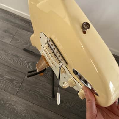 1997 Fender Jimi Hendrix Artist Series Tribute Stratocaster Olympic White image 19