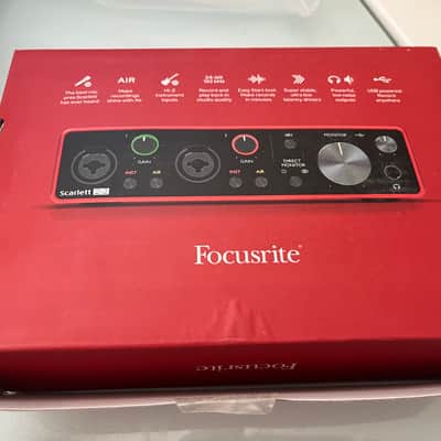 Focusrite Scarlett 2i2 3rd Gen USB Audio Interface 2019 - Present - Red / Black image 5