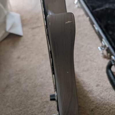 Dunable Thunderclapper Electric Bass w/Case image 5