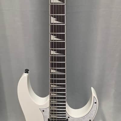 Ibanez RG450DXB-WH Standard with Rosewood Fretboard 2015 - 2017 - White image 3