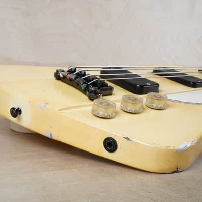 Gibson Thunderbird IV 2001 Classic White w/ Gig Bag image 8