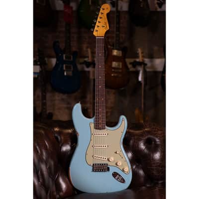 Fender Custom Shop Late 62 Strat Relic Faded Daphne Blue image 3