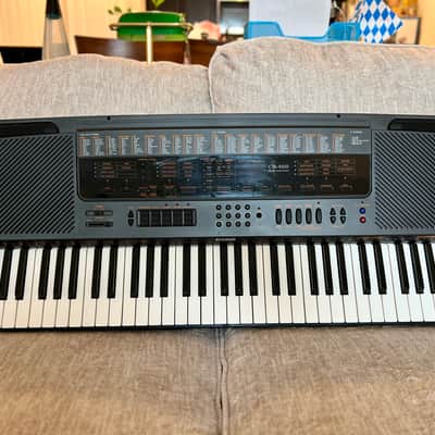Casio CTK-1000 with adapter image 1